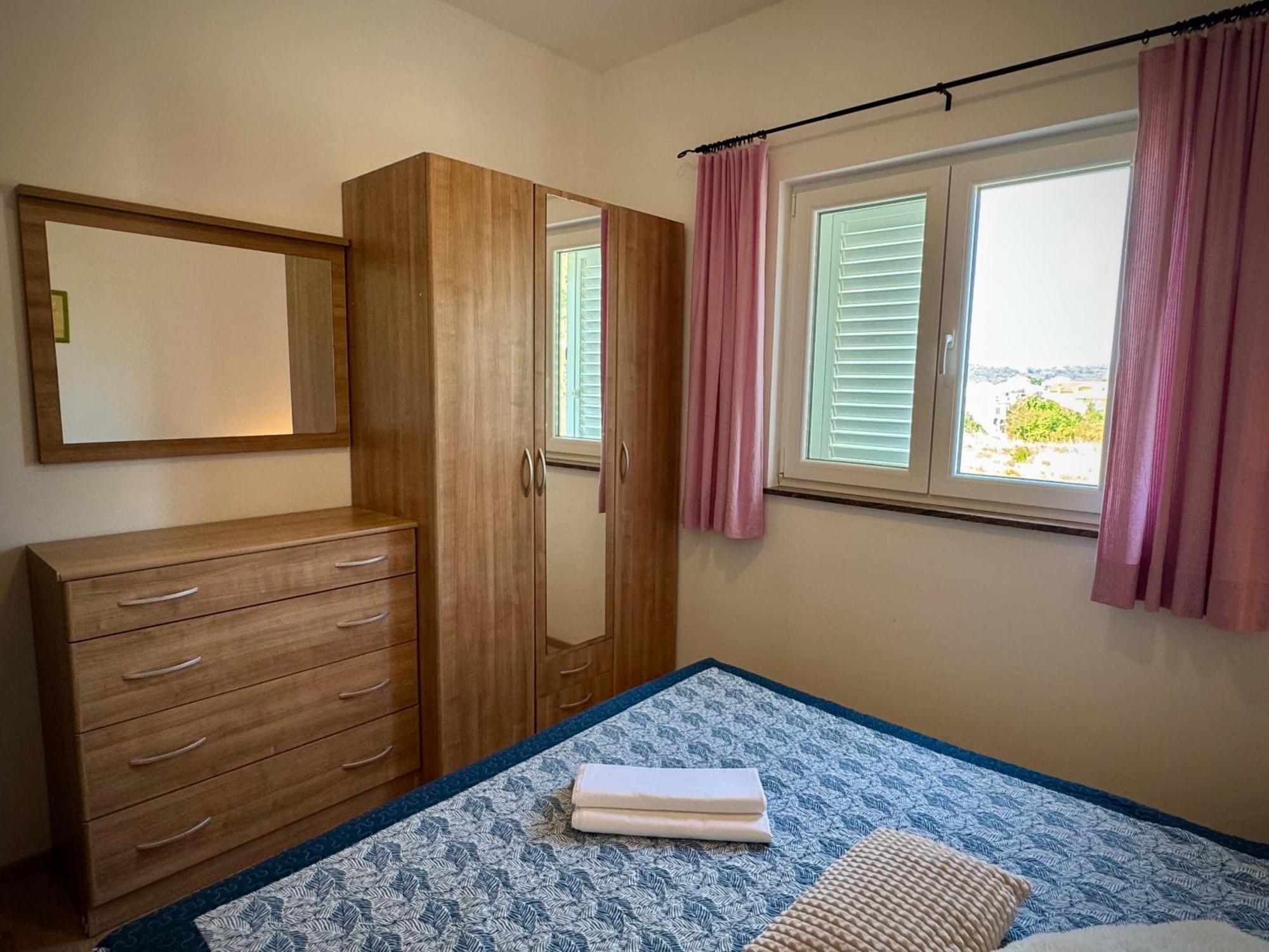 Apartments Maricic Rab Island Palit Exterior photo
