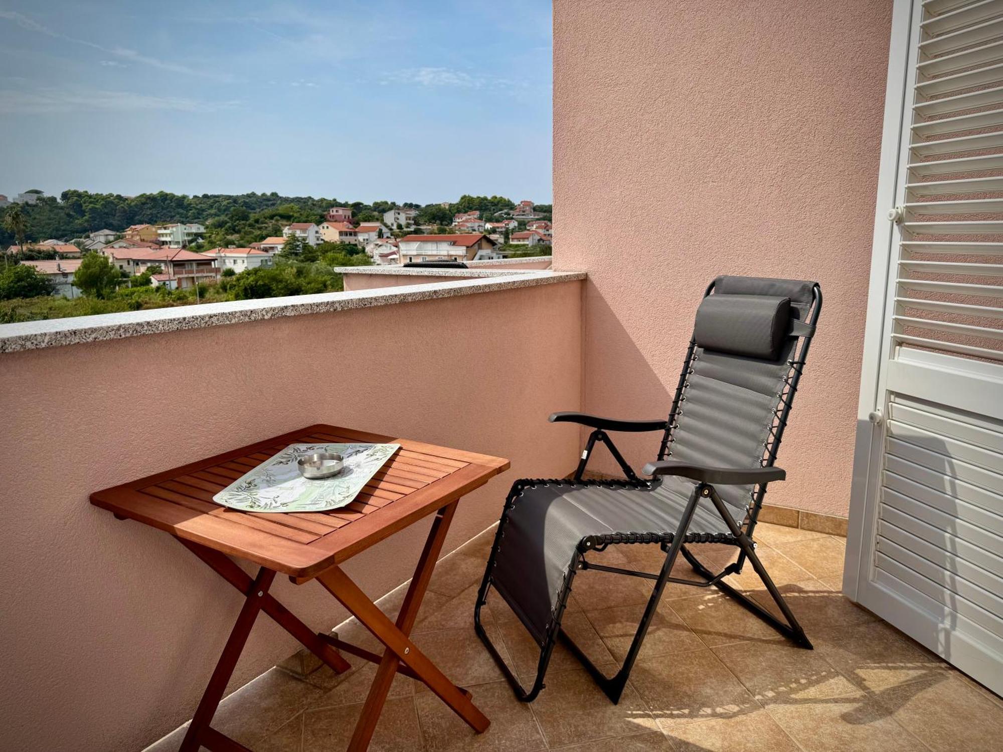 Apartments Maricic Rab Island Palit Exterior photo